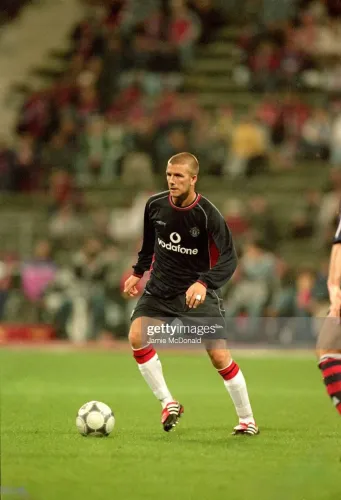 01/02 man utd two visitors