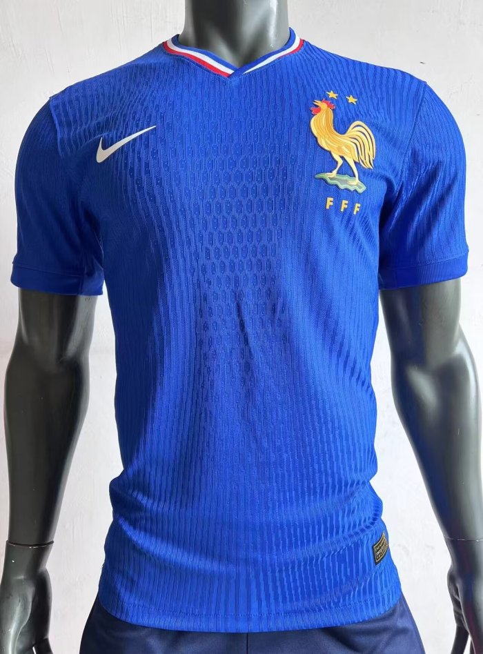24-25 France home pass version of the Jersey