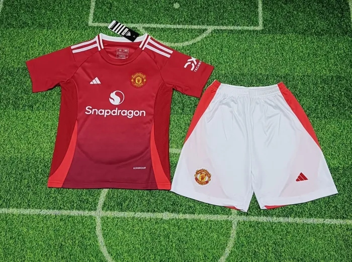 24/25 Manchester United home kids kit