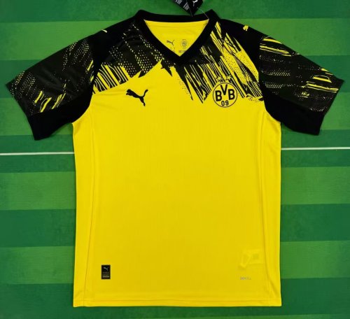 25-26 Dortmund home