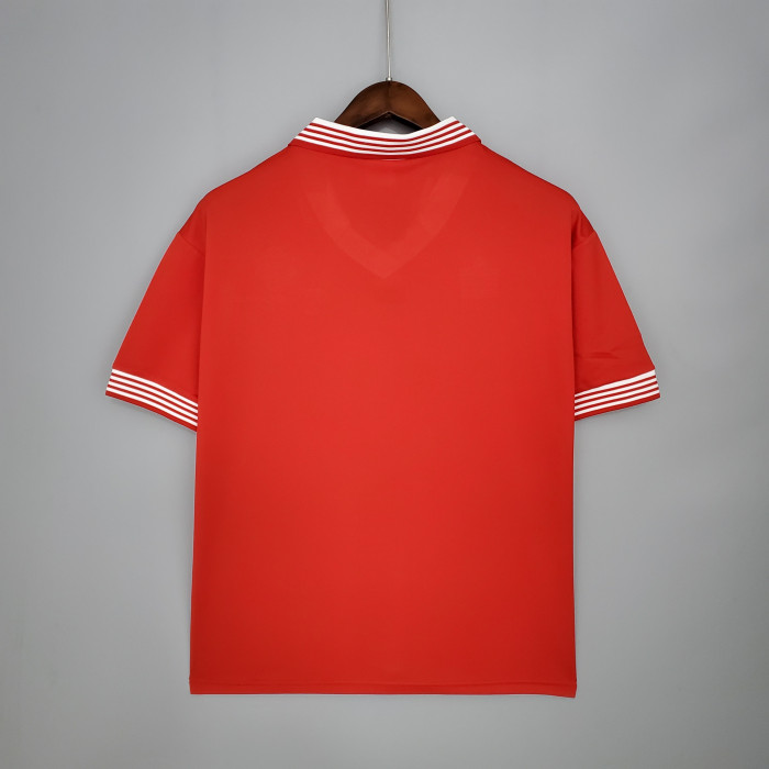 Retro Manchester United 1977 home