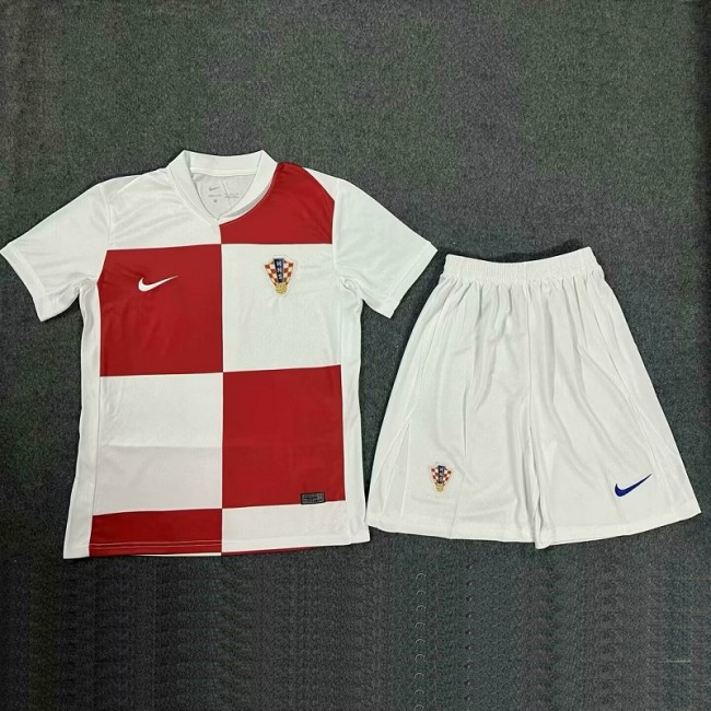 24/25 Croatia home Adult Set
