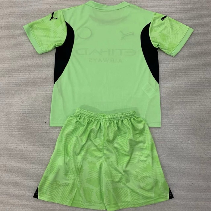 24/25 Manchester City goalkeeper kids kit green