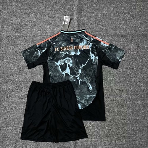 24/25 bayern munich Away  Adult Set