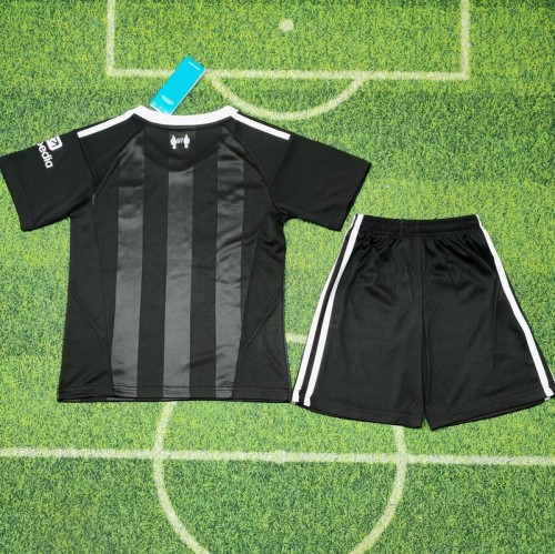 25/26 liverpool black kids kit