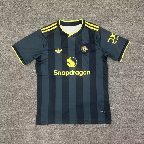 25/26 Manchester United third football jersey