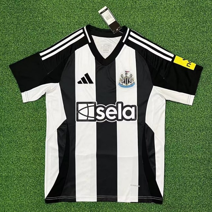 24/25 Newcastle United home football Jersey