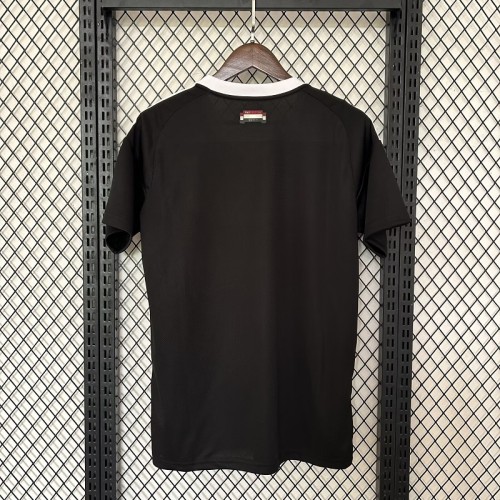 24/25 Manchester United black goalkeeper jersey