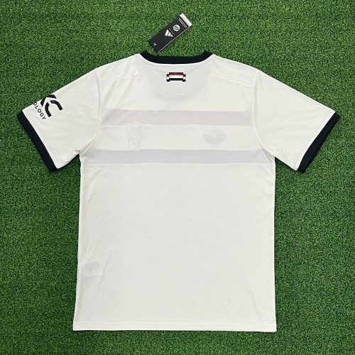 24/25 Manchester United third football jersey