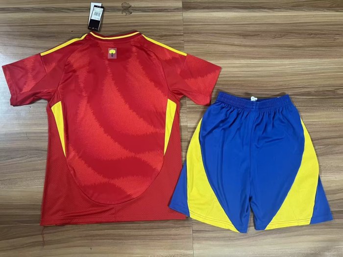 24/25 Spain Home Adult Set