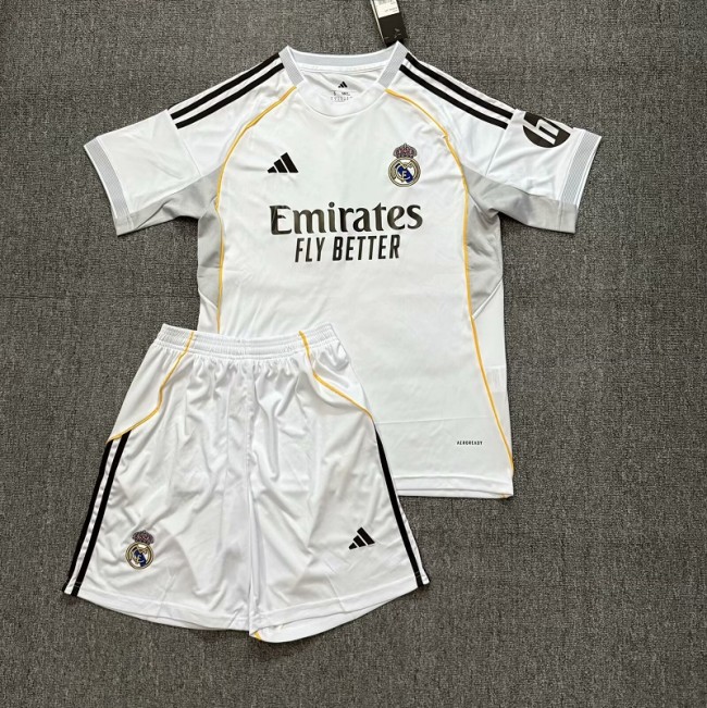 25/26 Real Madrid home Adult Set