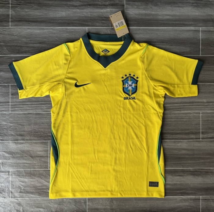 25/26 Brazil home football jersey