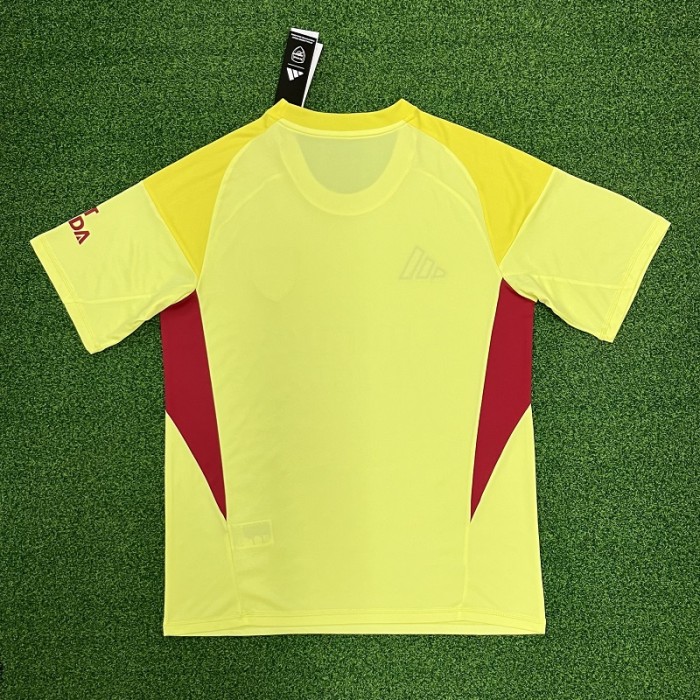 25/26 Arsenal goalkeeper yellow
