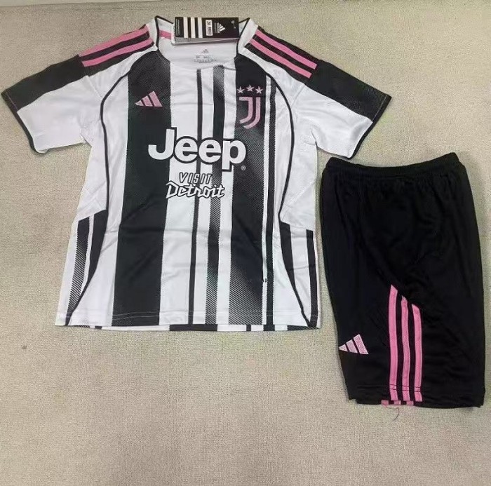 25/26 Juventus home kids kit