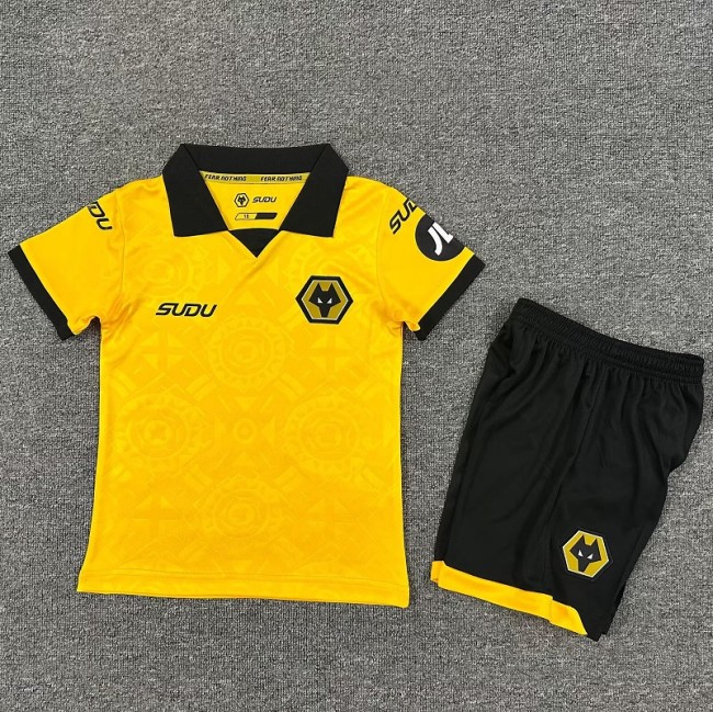 25/26 Wolverhampton Wanderers home kids kit