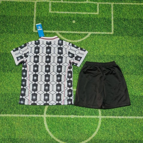 25/26 Juventus Clover Special Edition kids kit