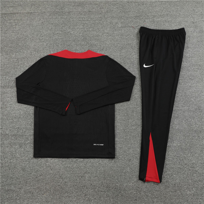24/25 Liverpool black training suit