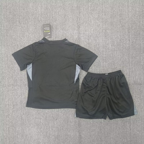 25/26 Chelsea black goalkeeper kids kit