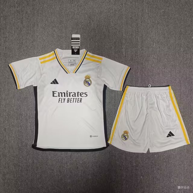 23/24 Real Madrid home kids kit with socks