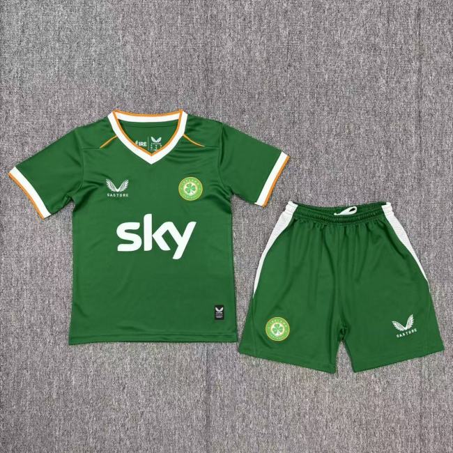 26/27 Ireland home kids kit World Cup