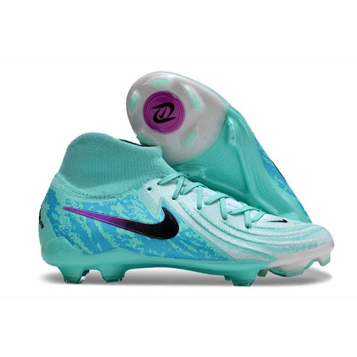 Nike Phantom Luna FG football boots