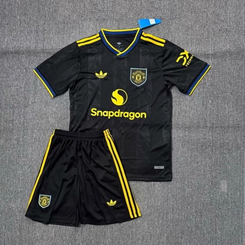 25/26 Manchester United third Adult Set
