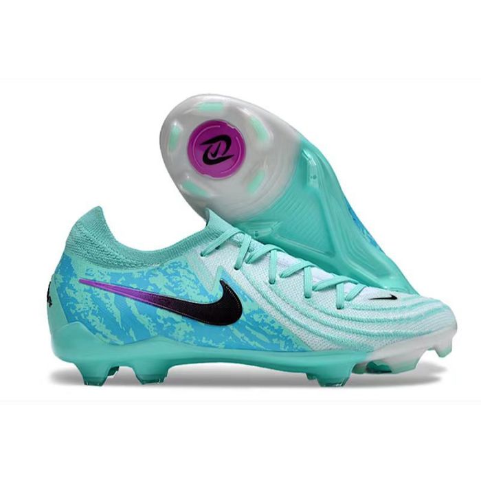 Nike Phantom Luna FG football boots