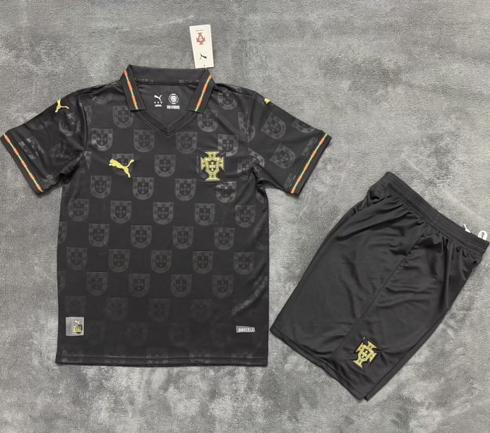 25/26 Portugal Away  Adult Set