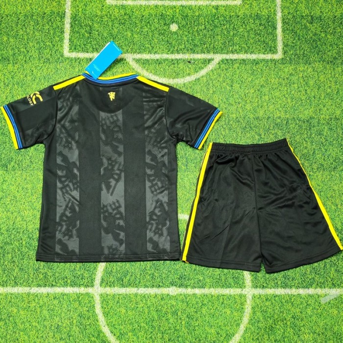 25/26 Manchester United third kids kit