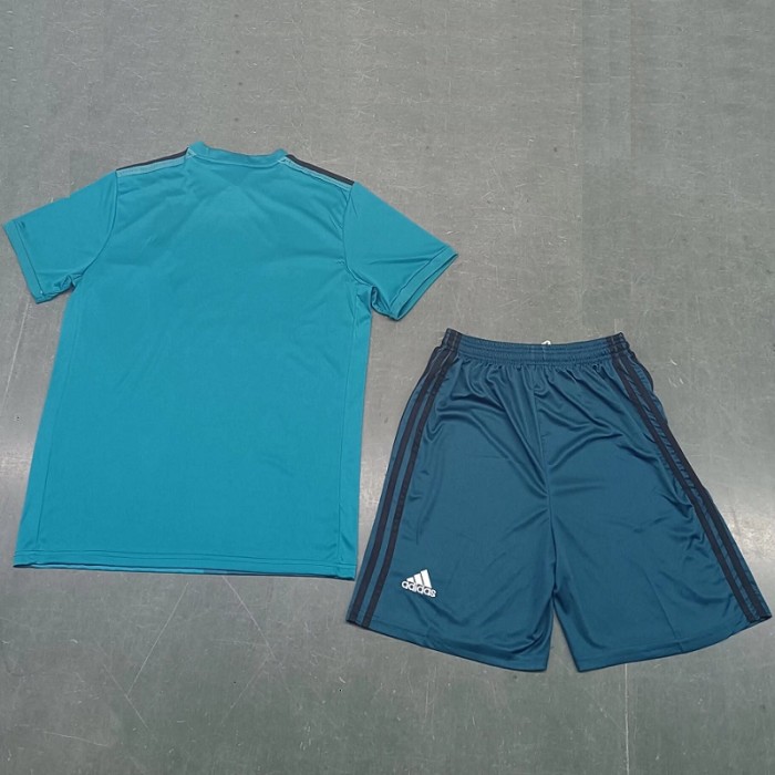 17/18 Retro Real Madrid third Adult Set