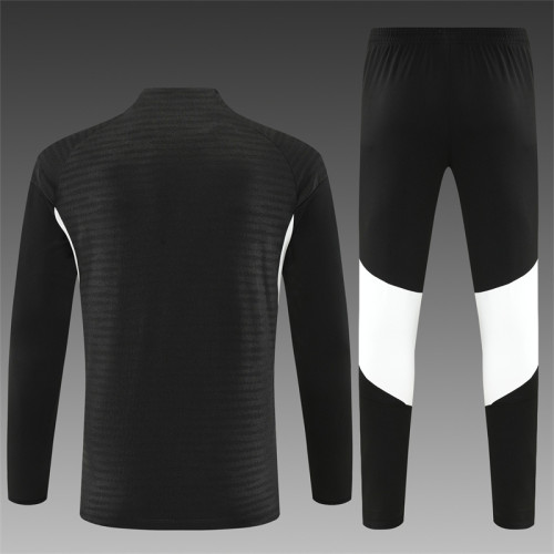 25/26 Liverpool Adult training suit black
