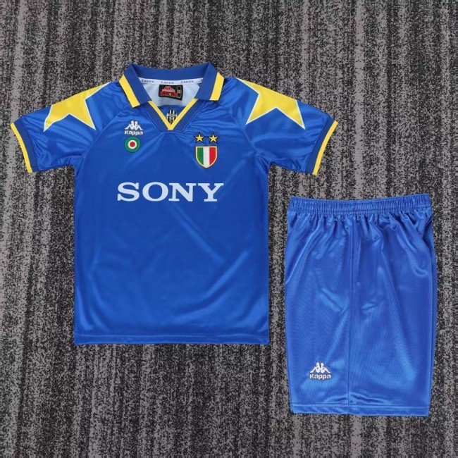 Retro 95/96 Juventus Away kids kit