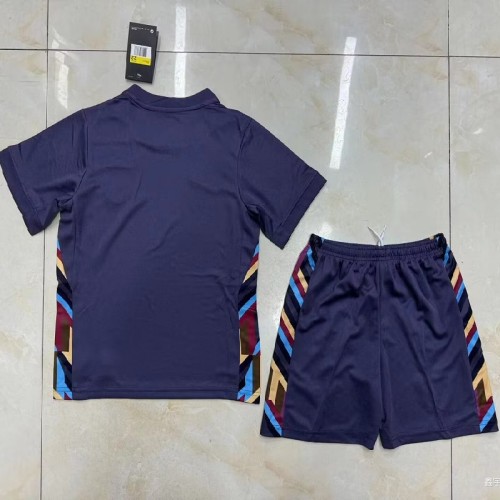 24/25 England Away kids kit