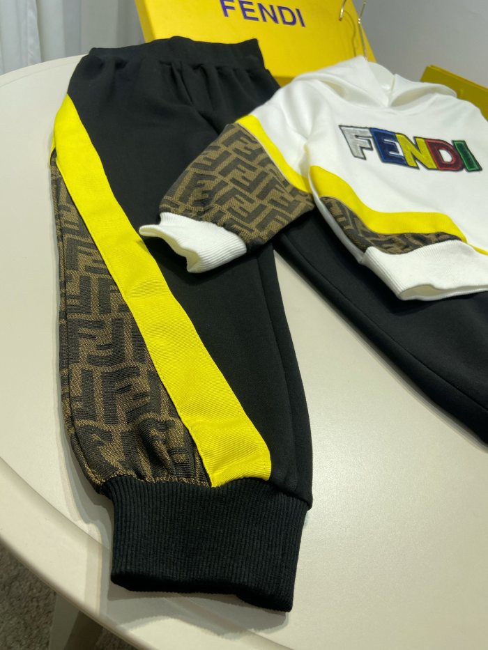 FENDI Kids white hoodie with pants