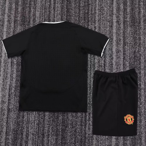 Retro 03/04 Manchester United Away kids kit