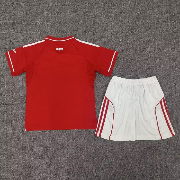 25/26 Nottingham Forest home kids kit