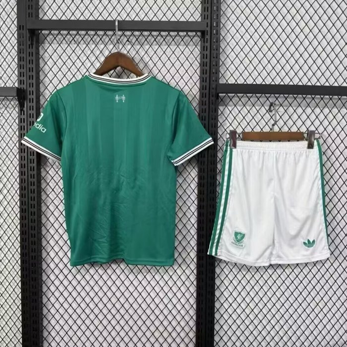 25/26 Liverpool Third Adult set