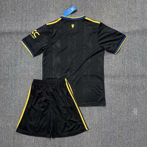 25/26 Manchester United third Adult Set