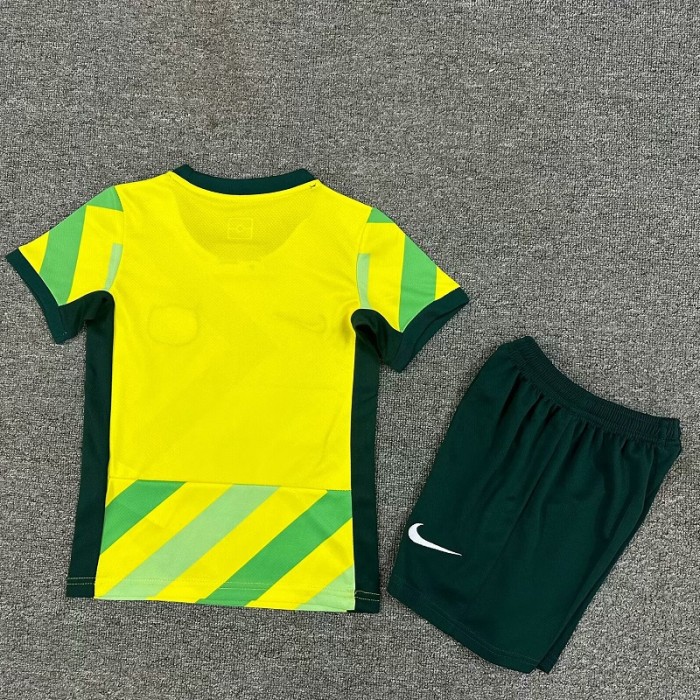 25/26 Australia home kids kit