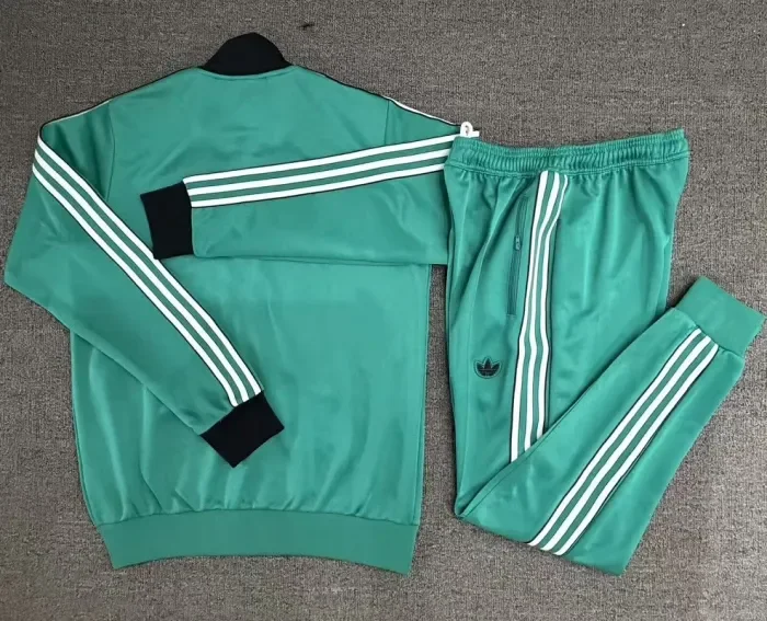 25/26 Liverpool kids jacket green