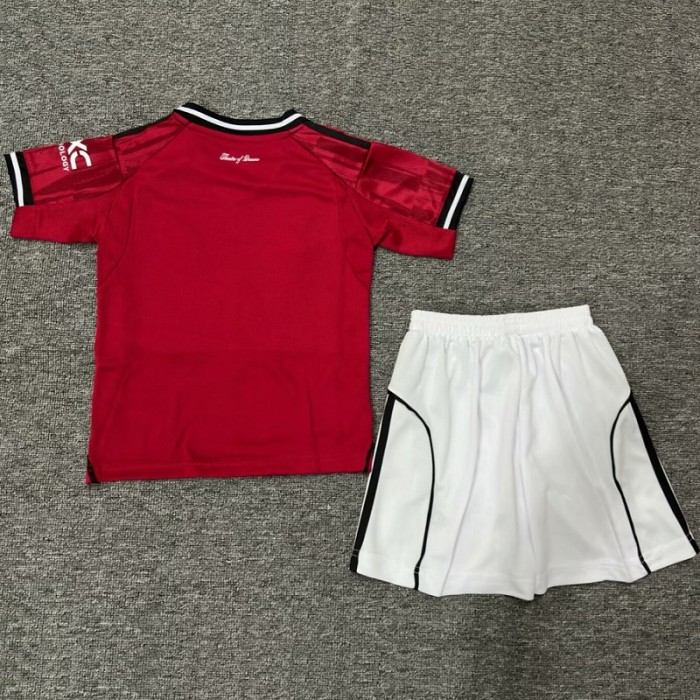 25/26 Manchester United home kids kit