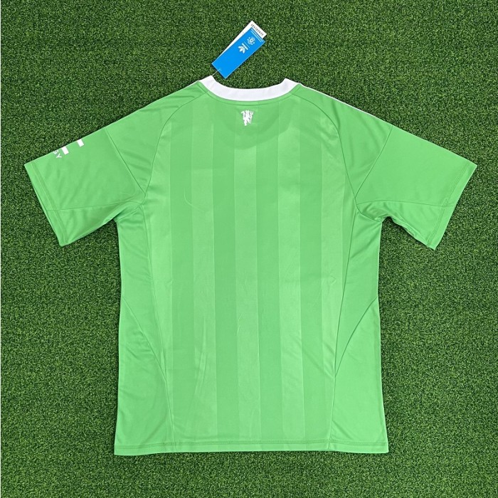 25/26 Manchester United Green goalkeeper