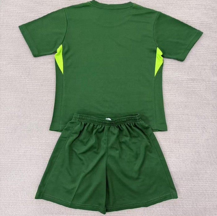 25/26 Chelsea green goalkeeper kids kit