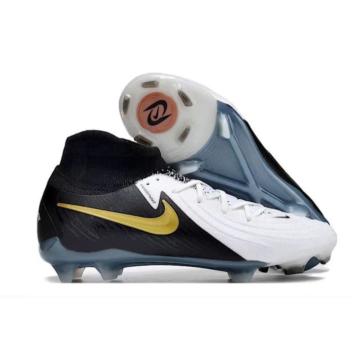 Nike Phantom Luna FG football boots