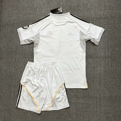 25/26 Real Madrid home Adult Set