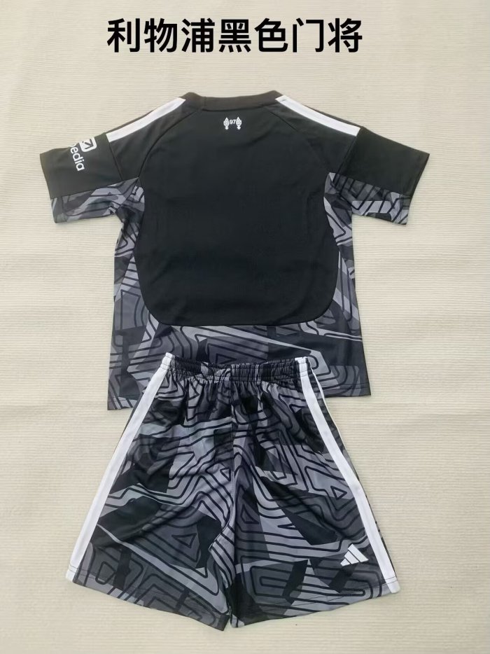 26/27  Liverpool goalkeeper kids kit black
