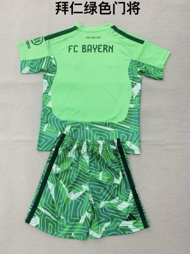 26/27  bayern munich goalkeeper Adult Set green