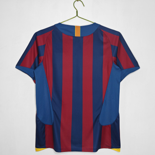 Retro Barcelona 05/06 Home football jersey