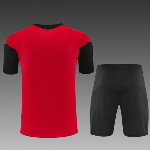 26/27 Manchester United short sleeved adult training uniform in red