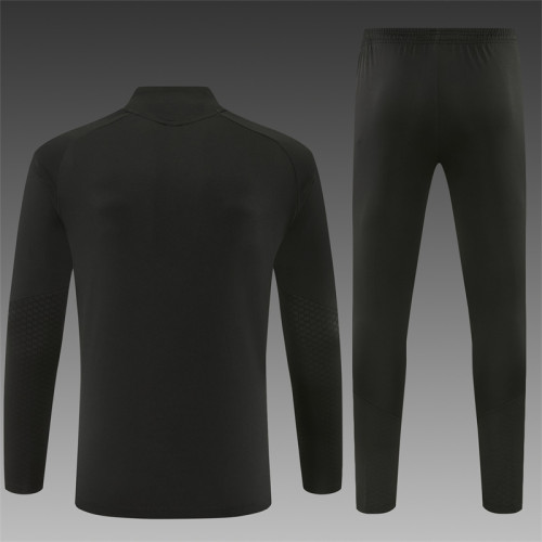 26/27 Manchester United Children's Training Uniform Black